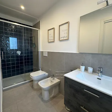 Anbi House 3* パレルモ